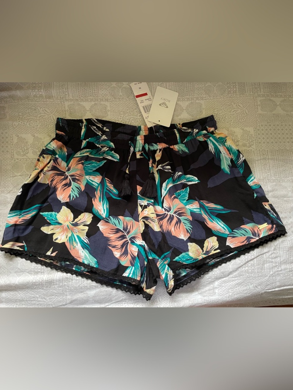 Roxy Black Tropical Floral High-Waist Drawstring Shorts